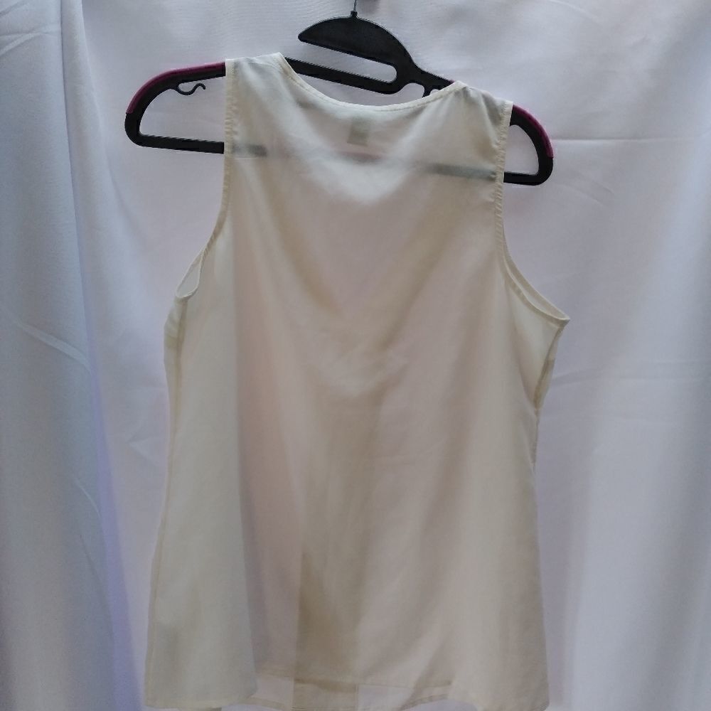 Old Navy top - Picture 2 of 4